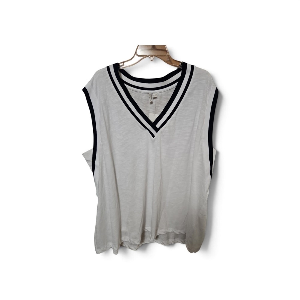 CATO Women's V-Neck Striped Trim Tank Top White Navy Blue NWT 22/24 0445